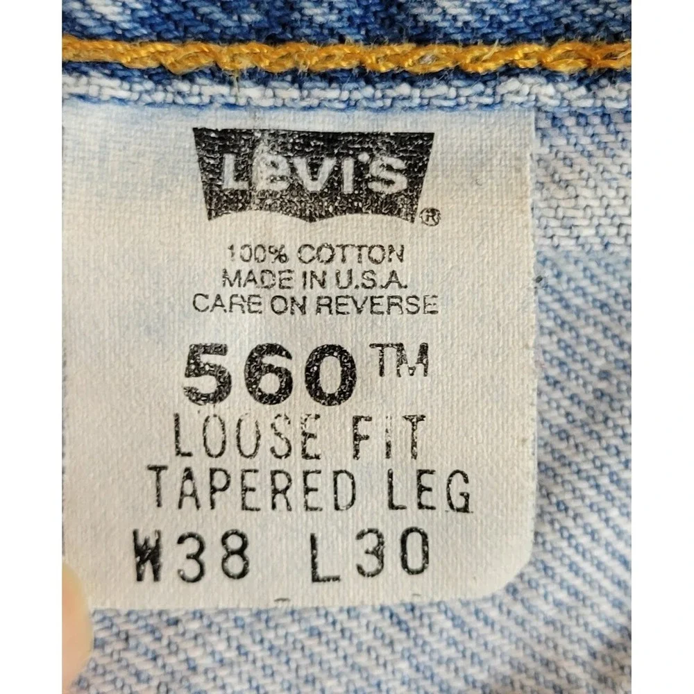 Vintage Levi's 560 Mens Jeans Light Wash Loose Fit Tapered‎ Leg W37 L30 USA